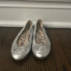 Sam Edelman Women’s ballet flats in silver